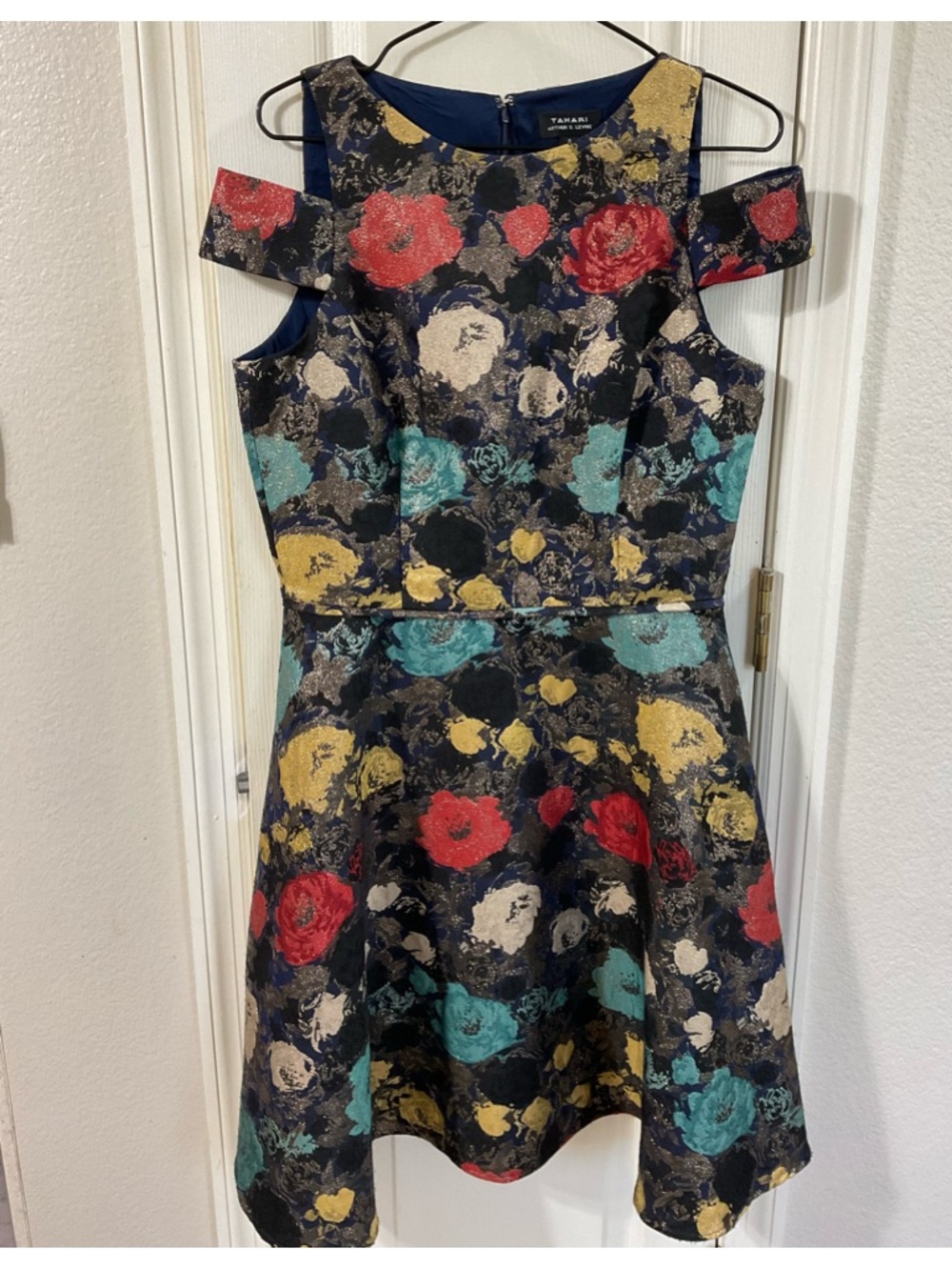 Tahari Cold Shoulder Floral Fit & Flare Metallic Jacquard dress 8 chic,cocktail - Picture 7 of 16